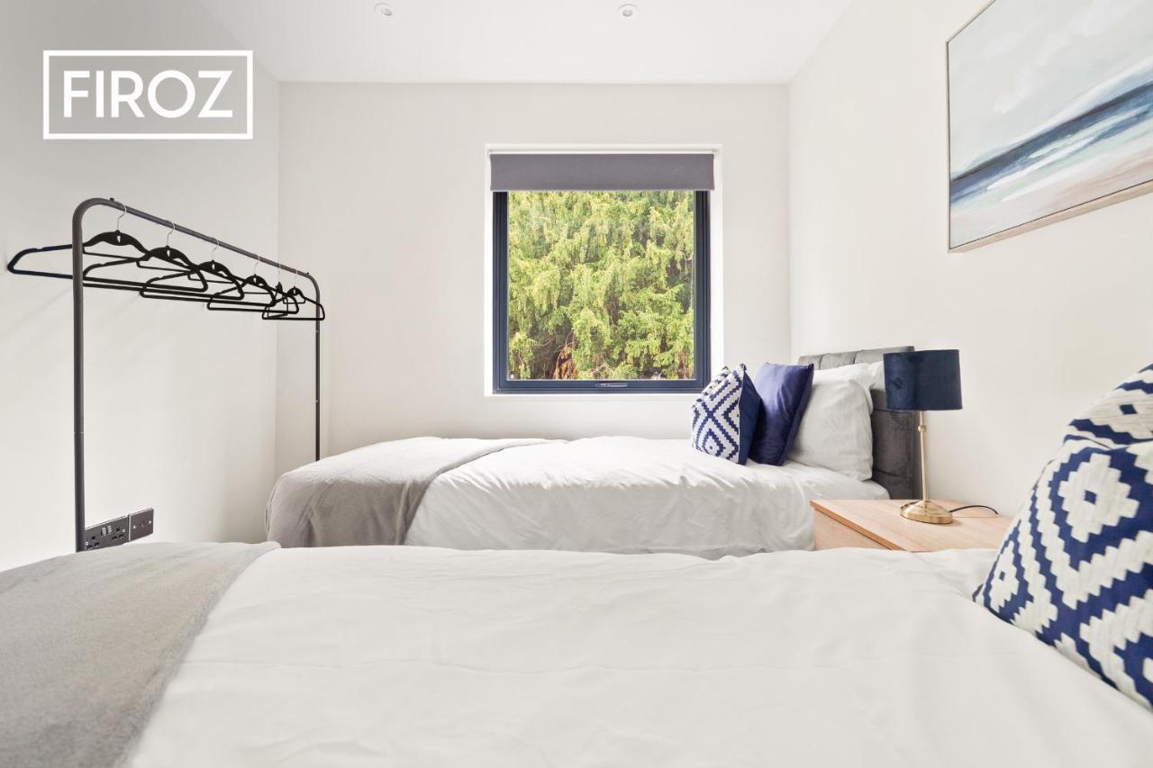 Spacious 4 Bedroom 3 Bath House For Families & Contractors With Free Parking, Fast Wi-Fi & Netflix By Firoz Property Management Leeds  Eksteriør bilde