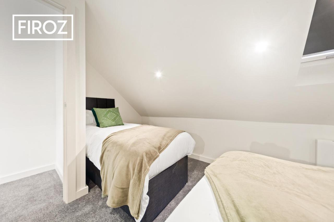 Spacious 4 Bedroom 3 Bath House For Families & Contractors With Free Parking, Fast Wi-Fi & Netflix By Firoz Property Management Leeds  Eksteriør bilde