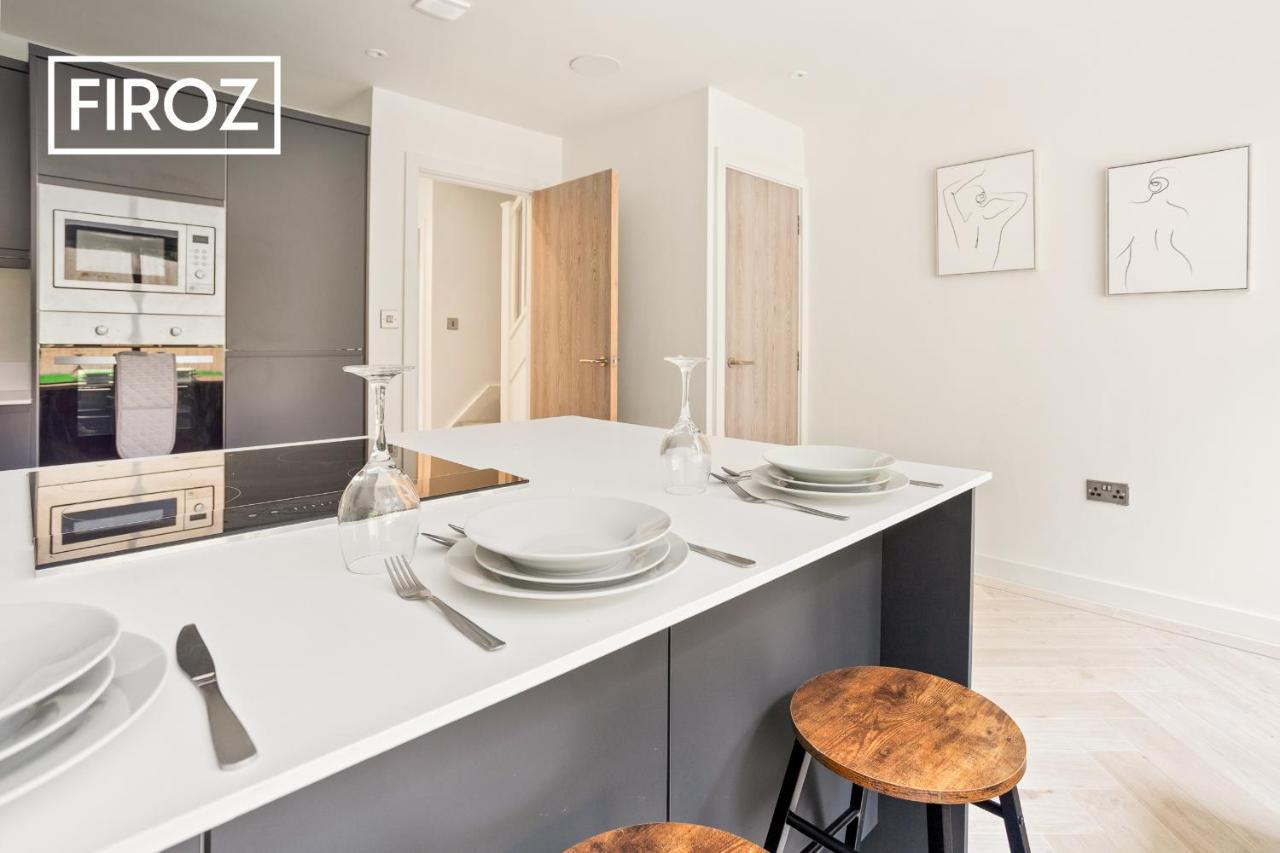 Spacious 4 Bedroom 3 Bath House For Families & Contractors With Free Parking, Fast Wi-Fi & Netflix By Firoz Property Management Leeds  Eksteriør bilde