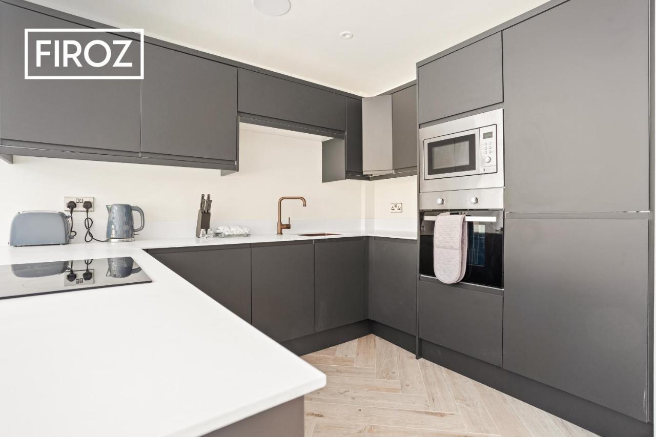 Spacious 4 Bedroom 3 Bath House For Families & Contractors With Free Parking, Fast Wi-Fi & Netflix By Firoz Property Management Leeds  Eksteriør bilde