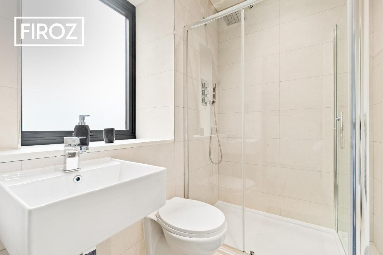 Spacious 4 Bedroom 3 Bath House For Families & Contractors With Free Parking, Fast Wi-Fi & Netflix By Firoz Property Management Leeds  Eksteriør bilde